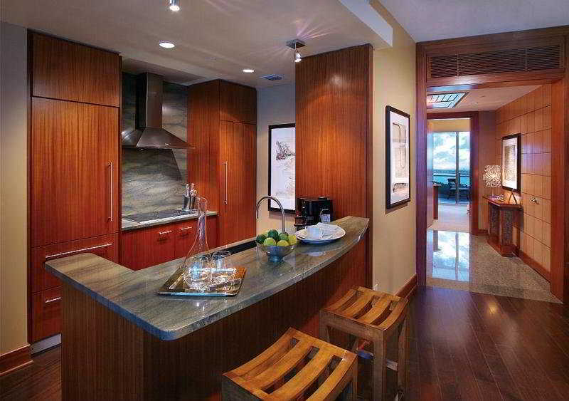 One Bal Harbour Resort And Spa 외부 사진